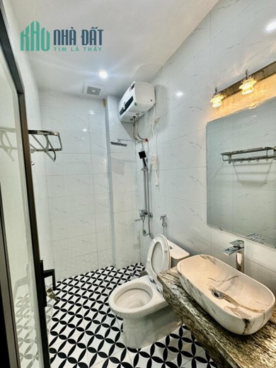 Nhà Đẹp Kim Giang - Ô Tô Đậu Cạnh Nhà, Thiết Kế Hiện Đại - 5 Tầng Mới Kong