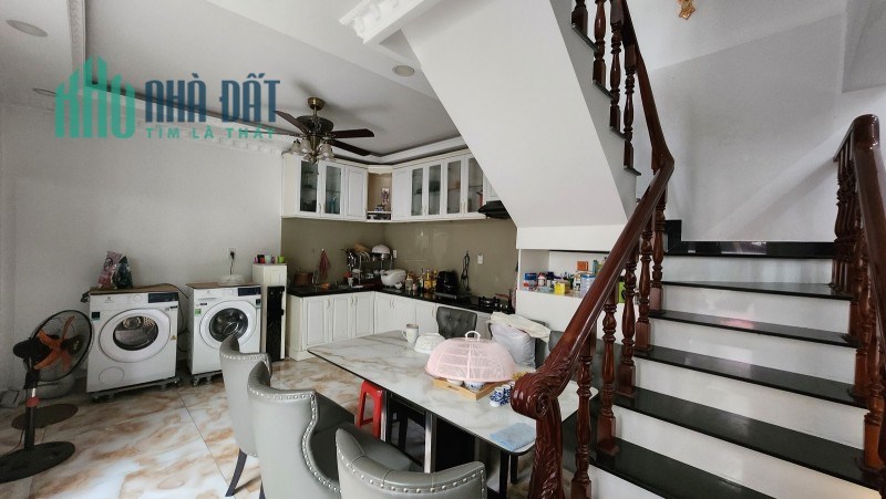 Bán nhà 66m², 4PN, 4WC, 5 tầng, Linh Xuân, Thủ Đức, 5.7 tỷ