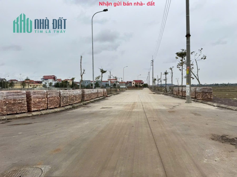 Bán lô đất đấu giá xã Hữu Văn, Chương Mỹ, HN. Đường nhựa, vỉa hè, 2 mặt thoáng trước sau.