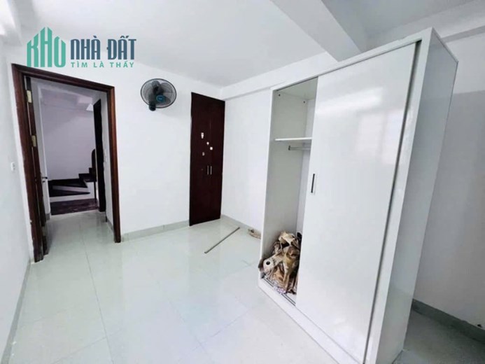 NHÀ ĐẸP PHÂN LÔ ĐƯỜNG LÁNG 2 MẶT THOÁNG - NGÕ Ô TÔ TRÁNH - GẦN CHỢ , GẦN TRƯỜNG ... GIÁ 5 TỶ 7