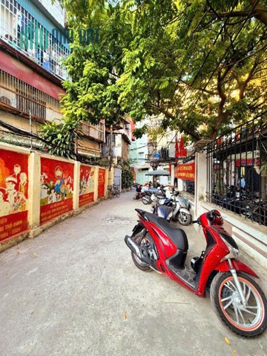 NHÀ ĐẸP THỔ QUAN 6,X tỷ - NGÕ THOÁNG, Ô TÔ TRÁNH - TRƯỚC NHÀ LÀ SÂN RỘNG