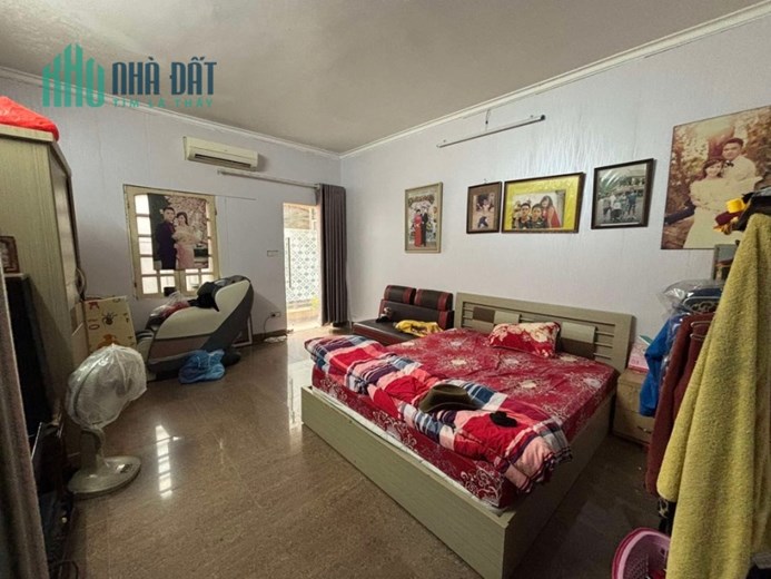 MẶT TIỀN RỘNG THOÁNG, NGÕ NÔNG – 4 tầng Sơn Tây 70m chỉ 15.9 tỷ - SĐCC VUÔNG VẮN