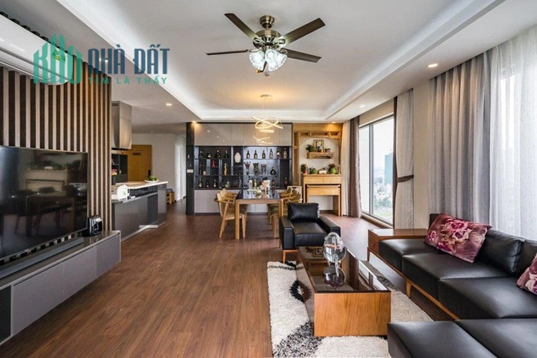 Bán chung cư B.I.G Tower, 18 Phạm Hùng 95m2, 3pn, giá tốt. 0975118822.