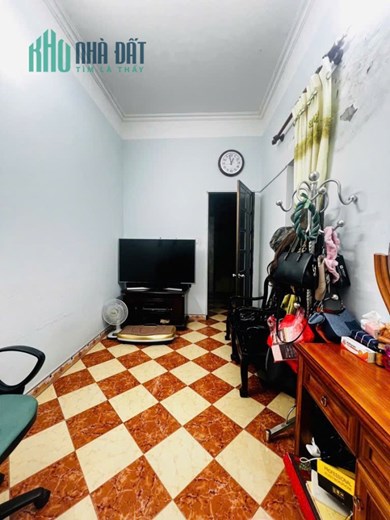 NHÀ ĐẸP LÔ GÓC THÁI HÀ - VỊ TRÍ TRUNG TÂM - Ô TÔ ĐỖ -DIỆN TÍCH 30M2 - GIÁ 6,x Tỷ