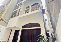 Nhà đẹp đường Láng - Trung tâm Ngã Tư Sở - NHIỀU TIỆN ÍCH - 5 TẦNG - CÓ SÂN ĐỂ XE - GIÁ 9,X TỶ