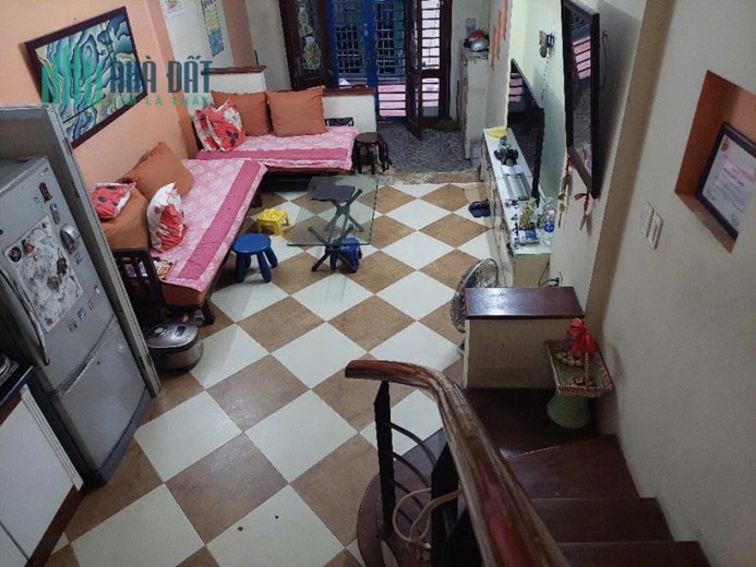 NHÀ HÀO NAM NGÕ THÔNG -DIỆN TÍCH 35 m2- Ô TÔ ĐỖ CÁCH 10M - GẦN GA CÁT LINH GIÁ 7,X TỶ