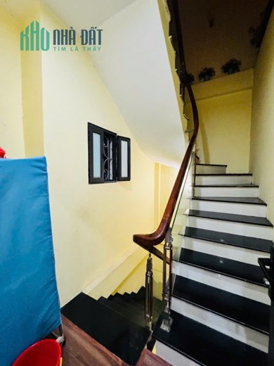 NHÀ HÀO NAM 6 TỶ 5 - 5 TẦNG -32M2 - VÀI BƯỚC RA ĐẾN Ô TÔ