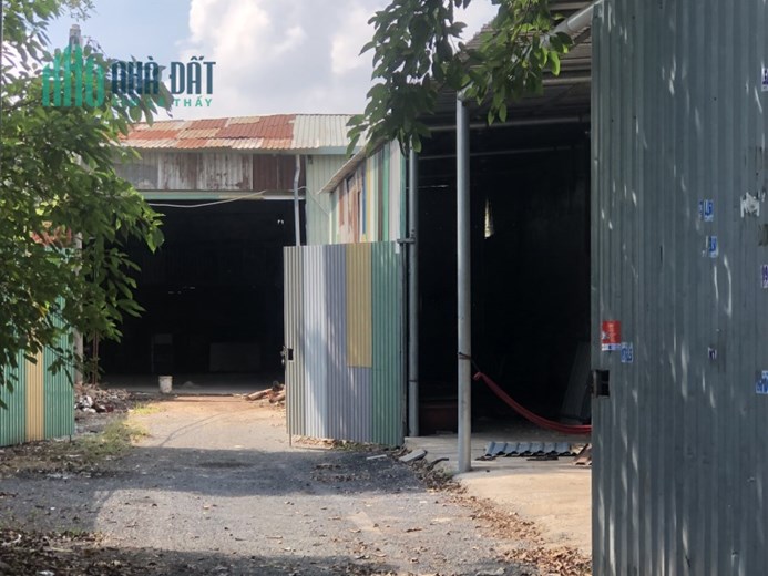 Nhà xưởng cho thuê 800m2 gần cao đẳng Điện lực Quận 12