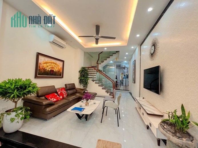 BÁN NHÀ BÙI XƯƠNG TRẠCH HN   4 TẦNG DT 70 M2 GIÁ 24TY BÀN GIAO  NỘI THẤT