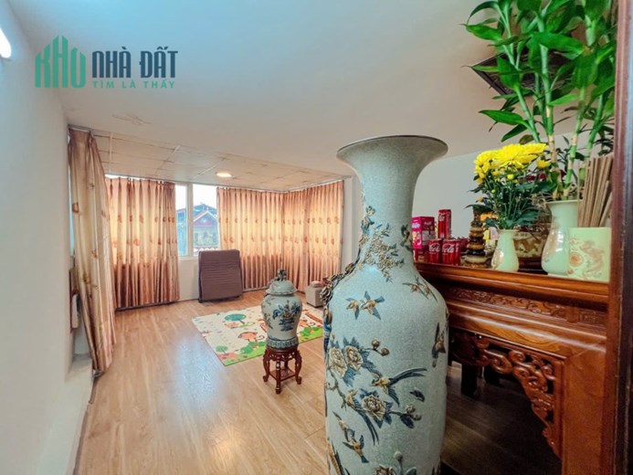 BÁN NHÀ BÙI XƯƠNG TRẠCH HN   4 TẦNG DT 70 M2 GIÁ 24TY BÀN GIAO  NỘI THẤT