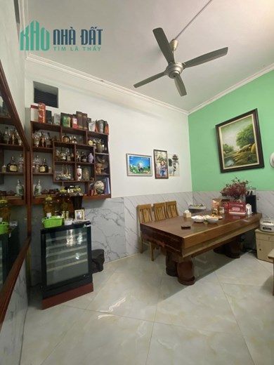 Chính Chủ Bán Nhà 3 Tầng Nguyễn Văn Linh, Long Biên, Gần Hồ, Ô Tô Đỗ Cổng