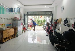 Bán nhà 2 tầng, 37,5 m², 4.7 tỷ, Q.9, Đỗ Xuân Hợp, sổ hồng