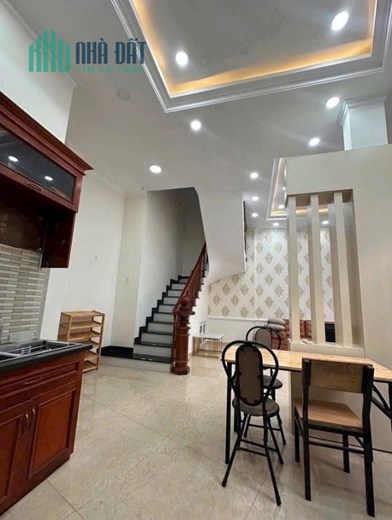 Bán nhà 50m2, 3 tầng, 4PN, 3WC, Trường Thọ, Thủ Đức - 6.8 tỷ