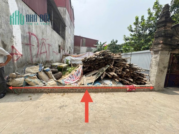 Bán 100m đất tổ 5, TT Quang Minh, Mê Linh. Cách 1 nhà tới trục chính, sân bóng