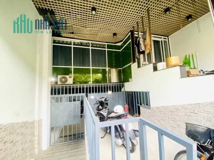 GẤP BÁN HẠ CHÀO 600 TRIỆU GIÁ BÁN 19.6 TỶ . TOÀ NHÀ 7 TẦNG CÓ HẦM,  THANG MÁY,16 PHONG CHO THUÊ.