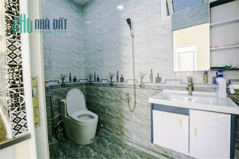 BÁN NHÀ  – 5 TẦNG - 131M2-   HẺM KINH DOANH –SÁT MẶT TIỀN THỐNG NHẤT – KHU CITYLAND -DÒNG TIỀN ỔN