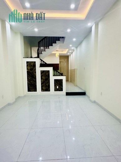 Bán nhà mặt phố Quốc Lộ 13, Thủ Đức, 60m², 4 tầng, 6.75  tỷ, sổ hồng