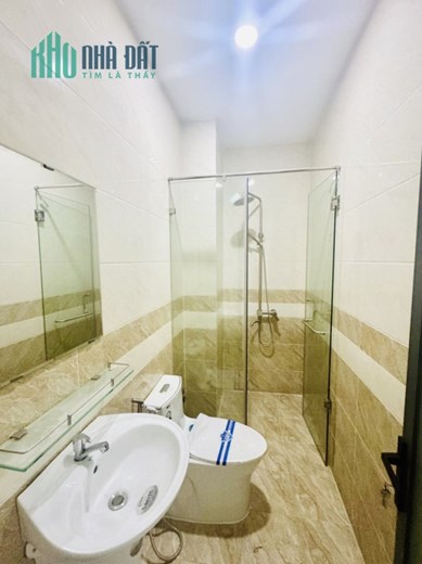 Bán nhà mặt phố Quốc Lộ 13, Thủ Đức, 60m², 4 tầng, 6.75  tỷ, sổ hồng