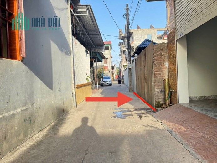 Bán đất thôn 2, Thạch Đà, Mê Linh, HN. Ba bước chân tới chợ Thạch Đà, đường thông, oto