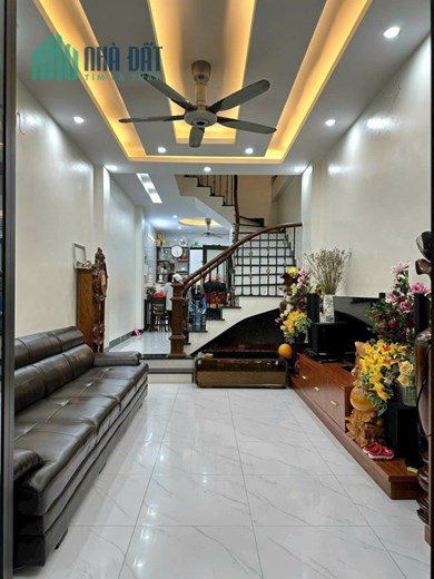 Nhà đẹp 4 tầng sát cạnh KĐT HUD Vân Canh, 4 tầng vỉa hè rộng ,đường 2 ô tô tránh, kinh doanh tốt