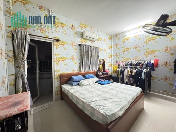 Bán nhà 80m2, 3PN, 3WC, Q.9, 6.8 tỷ, sổ hồng