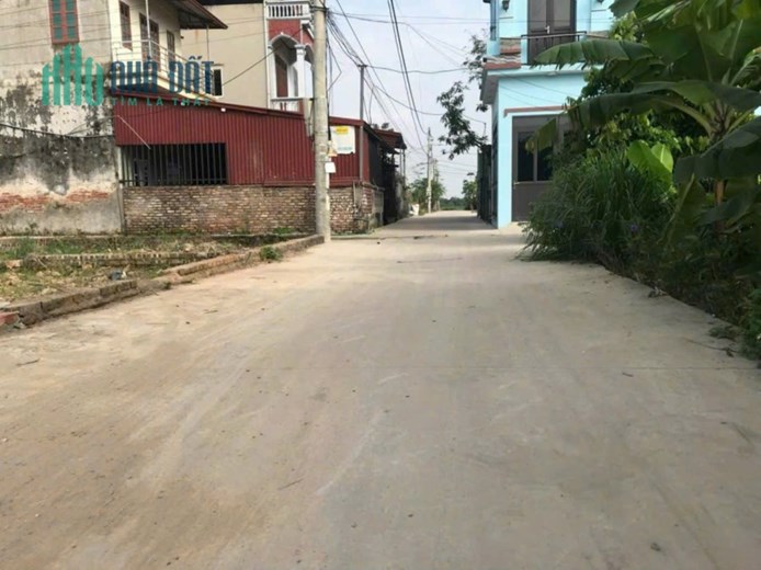 Bán đất dịch vụ tổ 5, TT Quang Minh, Mê Linh. Tặng nhà C4, đang cho thuê kinh doanh