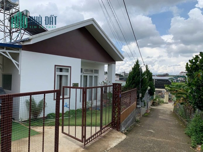 BÁN NHÀ KHU PHỐ 4 THỊ TRẤN LIÊN NGHĨA - ĐỨC TRỌNG -LÂM ĐỒNG - GIÁ 4,5 TỶ