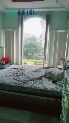 Bán nhà 100m² 3 tầng, 5PN, 4WC, Linh Tây, Thủ Đức - 8.2 tỷ