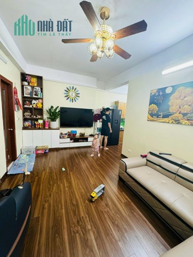 Gia đình cần bán gấp căn hộ tại CT12A Kim Văn Kim Lũ, Hoàng Mai, Hà Nội