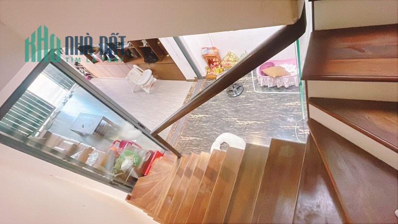 Bán nhà 3 tầng, 70m², 4PN, 4WC, 8.9 tỷ, Trường Thọ, Thủ Đức