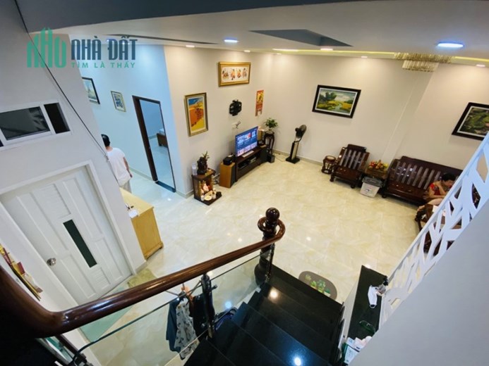 Bán nhà 160m², 2 tầng, 3PN, 4WC, Trường Thọ, Thủ Đức - 9.1 tỷ