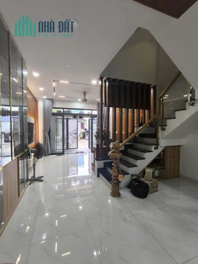 Bán nhà 4 tầng, 75m², 4PN, 4WC, Q.2, 9.6 tỷ, sổ hồng
