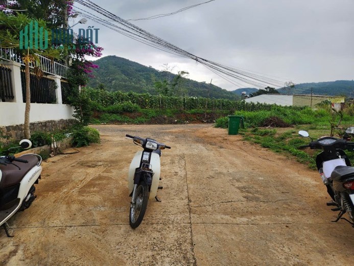 CẦN BÁN LÔ ĐẤT THỊ TRẤN LIÊN NGHĨA ĐỨC TRỌNG LÂM ĐỒNG giá chỉ 1.2 tỷ