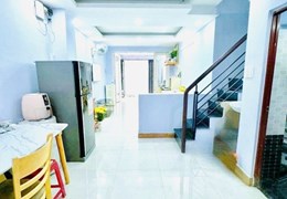 CHÍNH CHỦ CẦN BÁN GẤP NHÀ 4 TẦNG NGAY EMART 2- GÒ VAP -6 PHÒNG, DÒNG TIỀN 20triệu/tháng, HẺM XE
