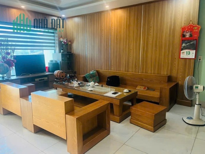 Bán nhà 86m², 5PN, 5WC, 4 tầng, Q.9, 8.6 tỷ, sổ hồng