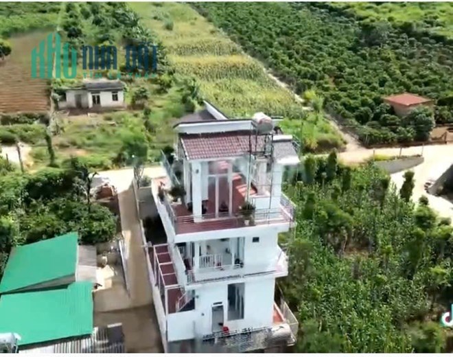 BÁN GẤP NHÀ VƯỜN GẦN ĐÀ LẠT - 4,5 tỷ - rộng 3656m2 - có 400m2 thổ cư
