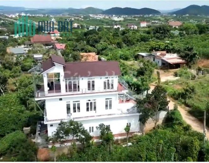 BÁN GẤP NHÀ VƯỜN GẦN ĐÀ LẠT - 4,5 tỷ - rộng 3656m2 - có 400m2 thổ cư