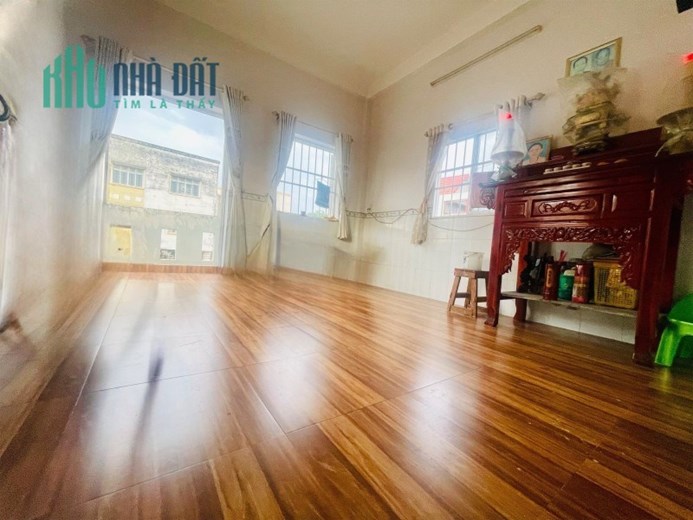 Bán nhà 4 tầng, 142m², 4PN, 3WC, Linh Xuân, Thủ Đức - 4.95 tỷ
