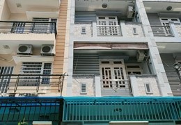 BÁN NHÀ -QUANG TRUNG P8 GÒ VẤP, XE HƠI , DT 56M2 (4.2mX13.5m)-  4TẦNG - 4PN KHÉP KÍN SÂN THƯỢNG
