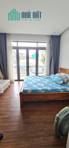 Bán nhà 4 tầng, 90m², 4PN, 5WC, Q.2, 8.2 tỷ, sổ hồng