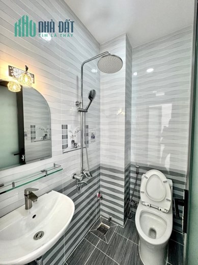 Bán nhà 4 tầng, 90m², 4PN, 5WC, Q.2, 8.2 tỷ, sổ hồng