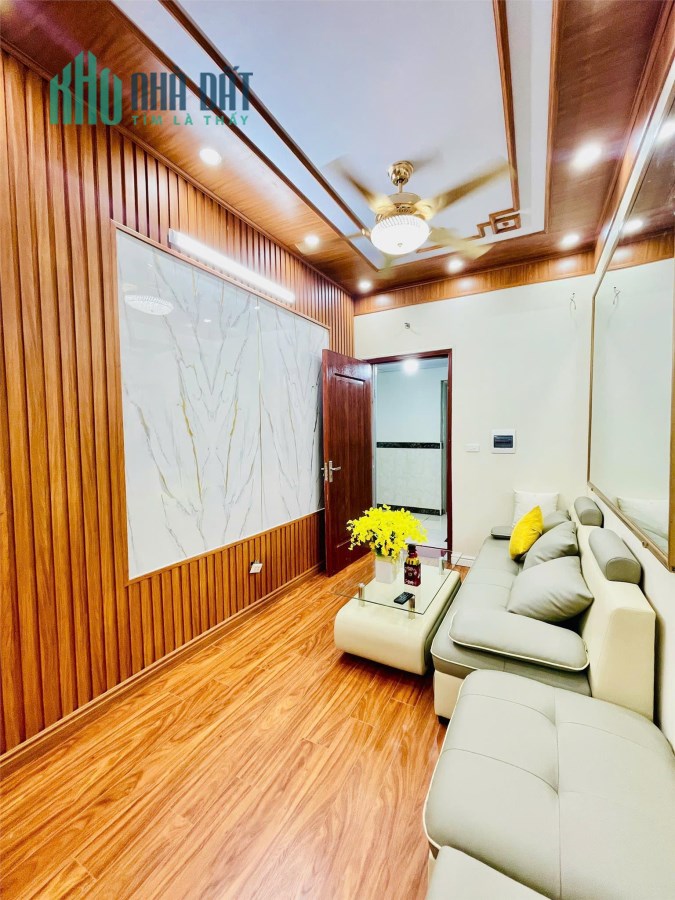 CẦN BÁN CĂN HỘ CHUNG CƯ ĐỐI DIỆN KHU THỂ THAO BỘ CÔNG AN – DIỆN TÍCH 65M² – 2PN, 2WC – NỘI THẤT CAO