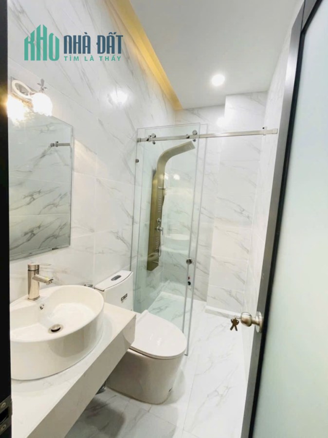 Bán nhà 60m², 4PN, 3WC, Linh Xuân, Thủ Đức, 5.2 tỷ, sổ hồng