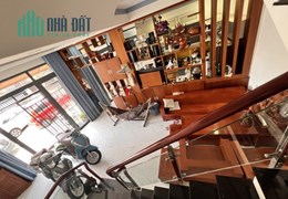 Bán nhà 60m², 4PN, 3WC, Linh Xuân, Thủ Đức, 5.2 tỷ, sổ hồng