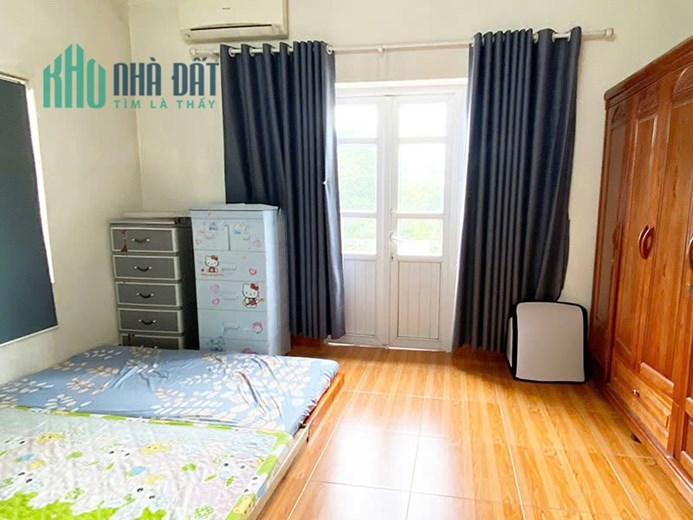 BÁN Nhà 2 tầng Lạc Long Quân  – gần Hồ Tây GIÁ 10TY DT 45m2 LH 083.2865.116