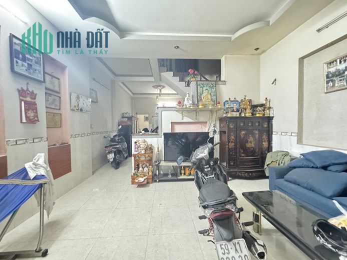 Bán nhà 2 tầng, 137m², 5PN, 5WC, Q.9, 7.95 tỷ, sổ hồng