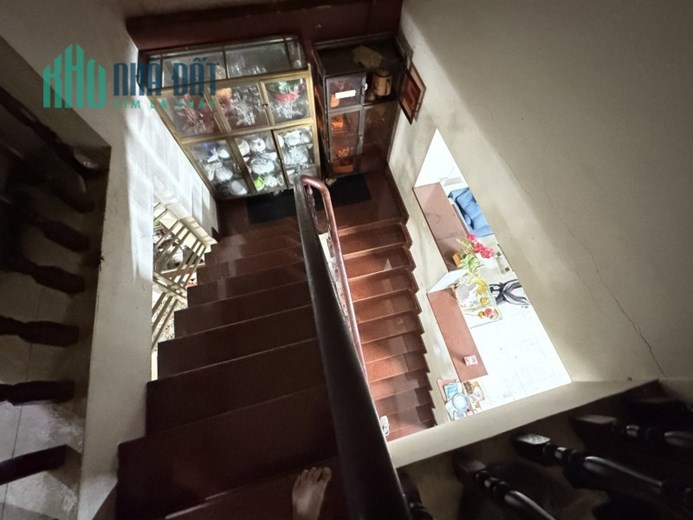 Bán nhà 2 tầng, 137m², 5PN, 5WC, Q.9, 7.95 tỷ, sổ hồng