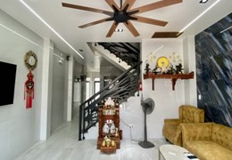 Bán nhà 80m², 5PN, 5WC, 4 tầng, Q.9, 7.4 tỷ, sổ hồng