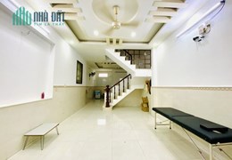 NHÀ CHÍNH CHỦ CẦN BÁN GẤP GIẢM CHÀO 300tr—> GIÁ CÒN 5.5 TỶ- 2 TẦNG - 54M2 (4X13.3) HẺM NHỰA XE HƠI,
