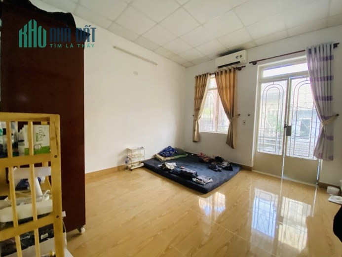NHÀ CHÍNH CHỦ CẦN BÁN GẤP GIẢM CHÀO 300tr—> GIÁ CÒN 5.5 TỶ- 2 TẦNG - 54M2 (4X13.3) HẺM NHỰA XE HƠI,